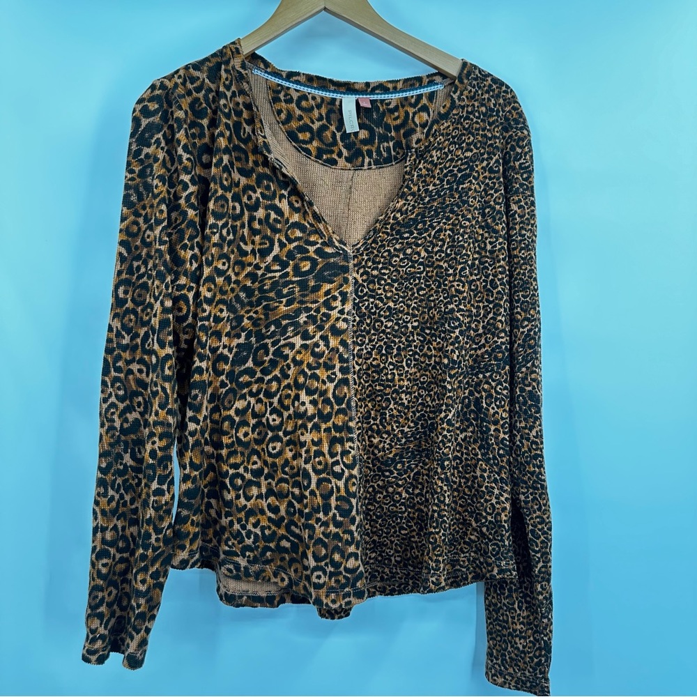 Anthropologie Pilcro Thermal Top Womens Large‎ Animal Leopard Print Long Sleeve